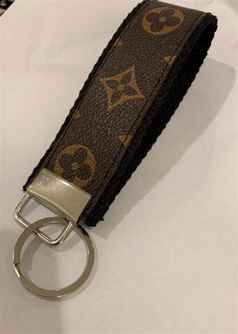 louis vuitton malletiera pairs card|louis vuitton key holder.